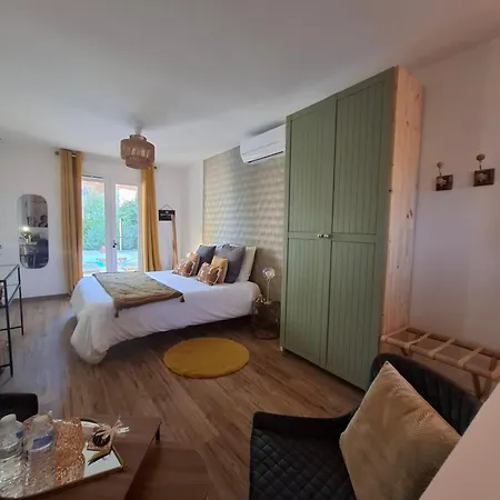 Victoria - D'hotes Avec Table D'hotes-parking Prive Ferme Bed & Breakfast