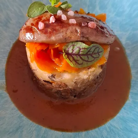 Victoria - D'hôtes Avec Table D'hôtes-parking Privé Ferme Bed and breakfast Carcasona